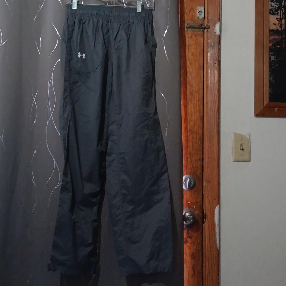 Under Armour S gray storm pants